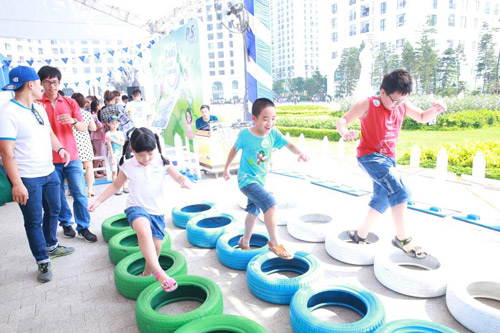 Mẹ Việt tập cho con tự tin như trẻ em phương Tây - 1