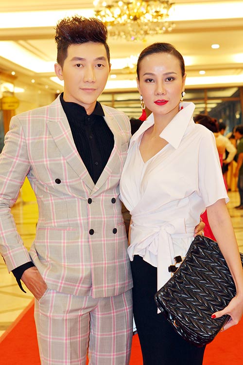 Nam Phong bảnh bao bên Dương Yến Ngọc - 5