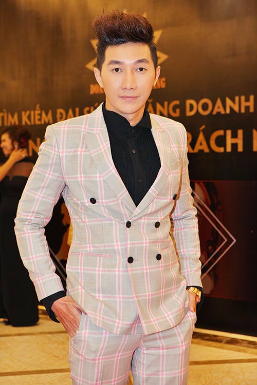 Nam Phong bảnh bao bên Dương Yến Ngọc - 4