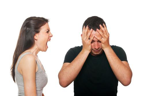 Lúc chụp ảnh, tôi đã giật mạnh tay cô gái ấy ra khỏi chồng tôi - 1