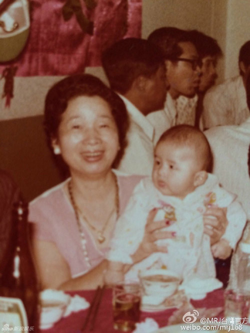 Châu Kiệt Luân làm tiệc mừng con gái 100 ngày tuổi - 8