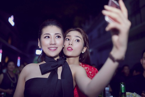 Á hậu Tú Anh đọ sắc cùng Hoa hậu Kỳ Duyên - 3