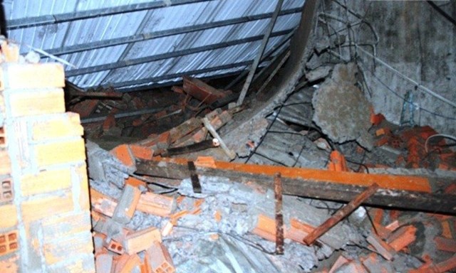 Nạn nhân bàng hoàng kể lại vụ sập nhà ở TP.HCM - 3