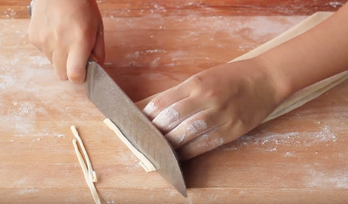 Cách làm mì trứng tươi tại nhà - 10