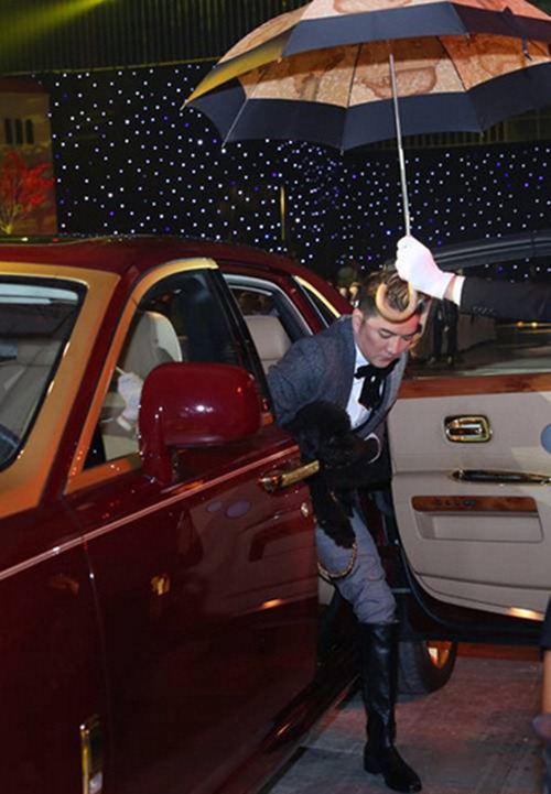 Đàm Vĩnh Hưng: quot;Nhiều người mong tôi chết lắm chứ!quot; - 2