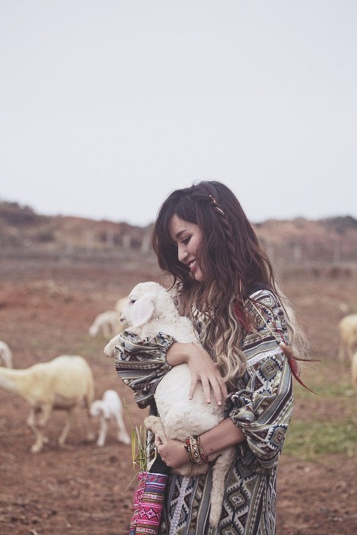 Bích Phương Idol hóa quot;cô gái chăn cừuquot; xinh đẹp - 1