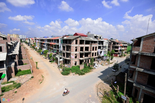 Những khu đô thị nghìn tỷ mọc rêu vắng bóng người - 9