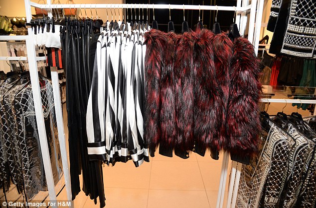 NTK của Balmain bị chỉ trích vì làm quá ít đồ cho Hamp;M - 6