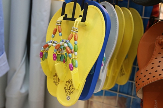 Gặp quot;người hùngquot; cứu cánh đôi chân phái đẹp Sài Gòn mùa mưa - 3