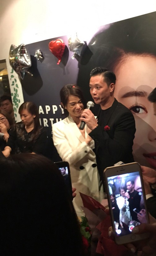 Hồ Hạnh Nhi khoe ảnh cưới, nhẫn đính hôn - 2