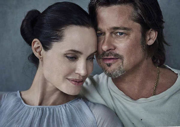 Angelina Jolie nô đùa, nghịch ngợm bên Brad Pitt - 5