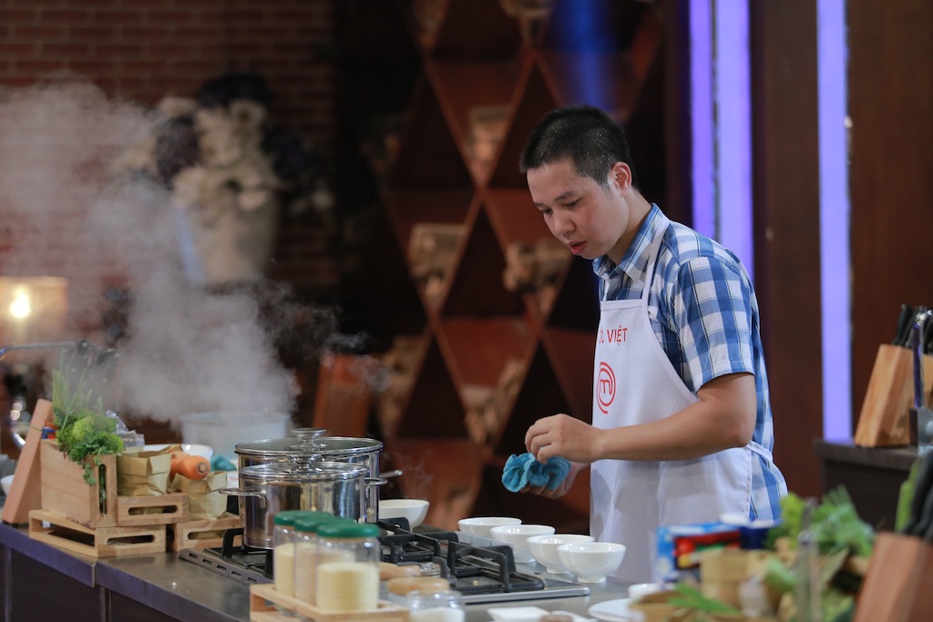 MasterChef VN: Thanh Cường bất ngờ quot;rớt hạngquot; - 3