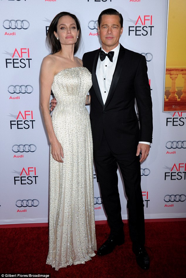 Đối với Angelina, đám cưới với Brad Pitt quá bình thường - 3