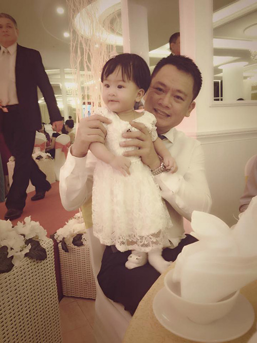 Chồng Phan Thị Lý yêu chiều hai con hết mực - 5