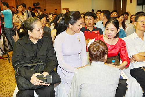 Trương Thị May nền nã vẫn quyến rũ hút hồn - 6