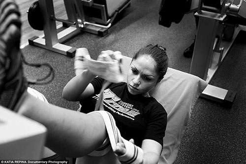 Cuộc sống của diễn viên 9x chuyên đóng phim nóng - 6