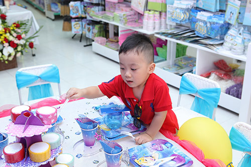 Party Zone: Mang thế giới của Disney đến với từng gia đình - 2