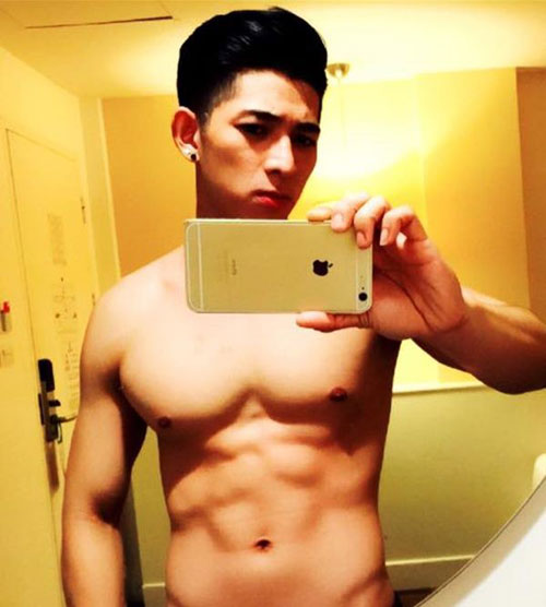 #039;Truy lùng#039; danh tính hot boy 6 múi bán bánh tráng - 4