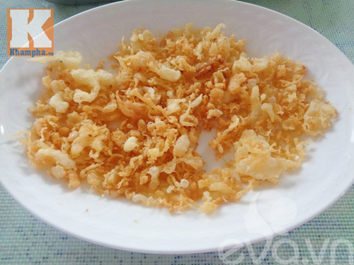 Bánh cốm dừa bọc chuối chiên nóng hổi - 11