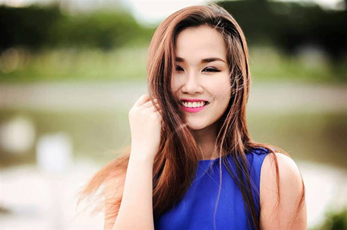 HH Ngọc Diễm khoe eo thon hút mắt người đối diện - 11