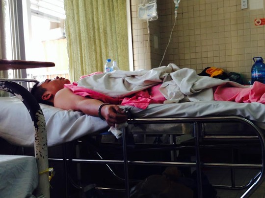 Ghen tuông, chồng đâm chết vợ rồi tự sát - 1