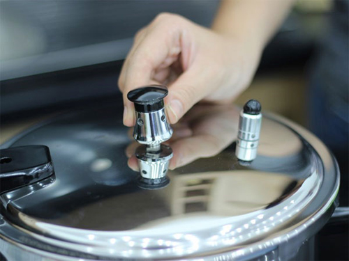 Cách sử dụng nồi áp suất đúng chuẩn - 2