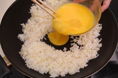 Cơm rang trứng đơn giản mà ngon - 6