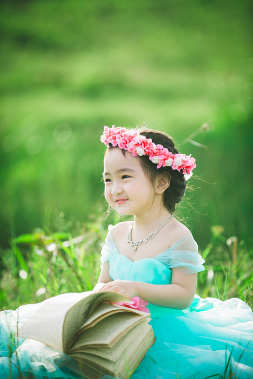 Bé gái Lâm Đồng đẹp như thiên thần quot;đốn timquot; dân mạng - 12