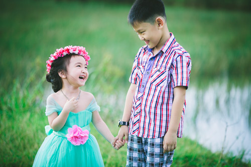 Bé gái Lâm Đồng đẹp như thiên thần quot;đốn timquot; dân mạng - 15