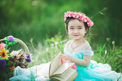 Bé gái Lâm Đồng đẹp như thiên thần quot;đốn timquot; dân mạng - 9