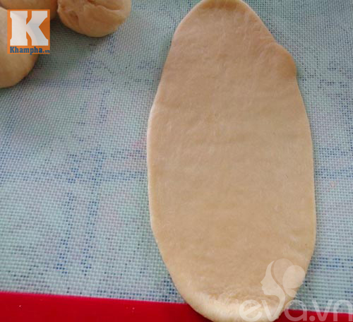 Bánh mì bơ tỏi thơm lừng gian bếp - 5