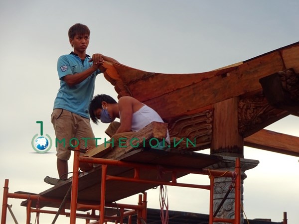 Cận cảnh ngôi nhà thờ Tổ trăm tỷ của danh hài Hoài Linh - 14