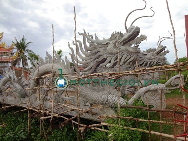 Cận cảnh ngôi nhà thờ Tổ trăm tỷ của danh hài Hoài Linh - 3
