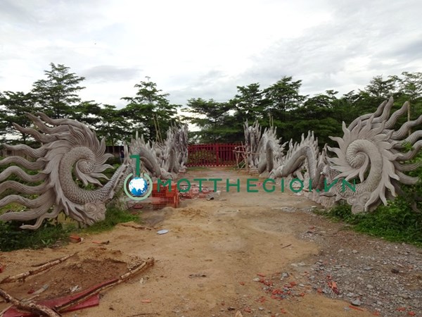 Cận cảnh ngôi nhà thờ Tổ trăm tỷ của danh hài Hoài Linh - 4