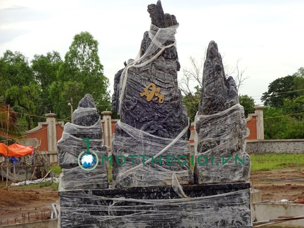Cận cảnh ngôi nhà thờ Tổ trăm tỷ của danh hài Hoài Linh - 7