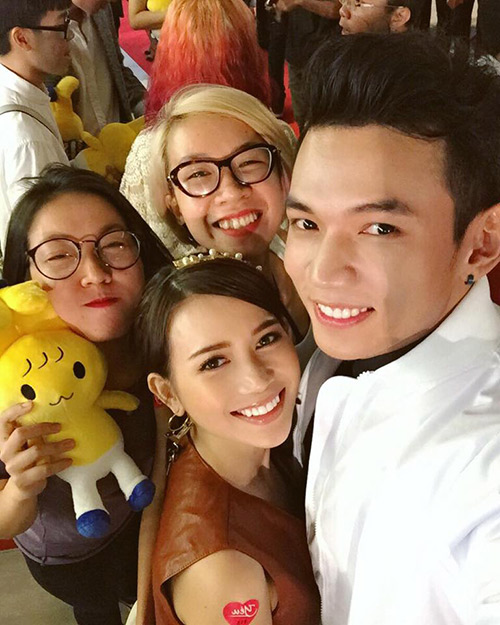 Sĩ Thanh tình tứ cùng quot;bạn trai tin đồnquot; trong sự kiện - 5