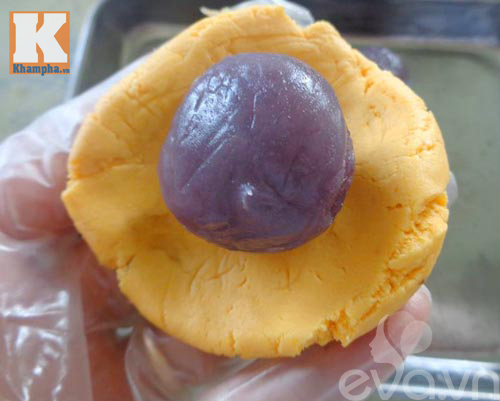 Bánh rán bí đỏ nhân khoai lang tím - 6