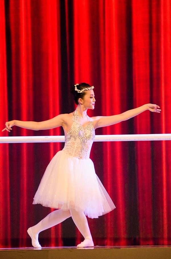 Bí quyết giúp Linh Nga sang chảnh ở mọi góc nhìn - 13