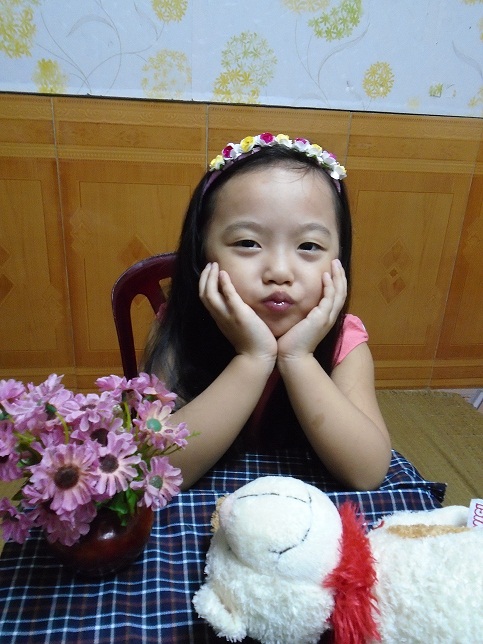 5 phút tự làm bờm công chúa cho con gái yêu điệu đà - 4