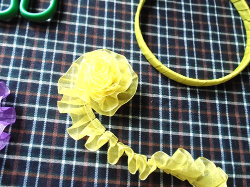 5 phút tự làm bờm công chúa cho con gái yêu điệu đà - 6