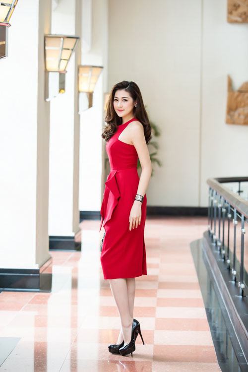Á Hậu Tú Anh ngày càng rực rỡ, trưởng thành - 3