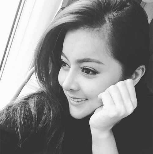 Mang thai 8 tháng, mẹ bầu Thái Lan vẫn đẹp quot;khó cưỡngquot; - 16