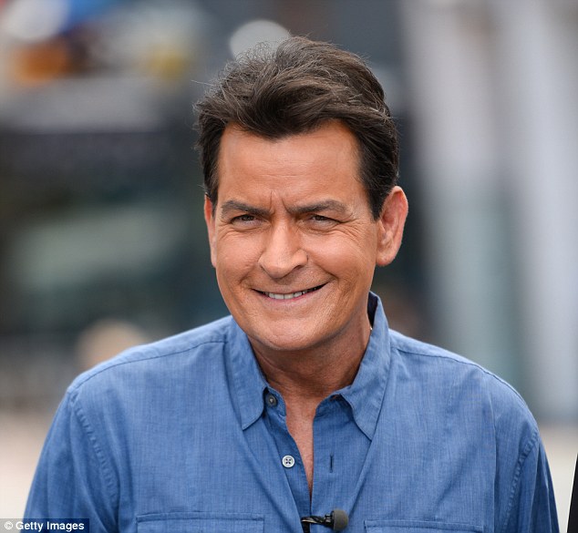 Tài tử Charlie Sheen dương tính với HIV - 2