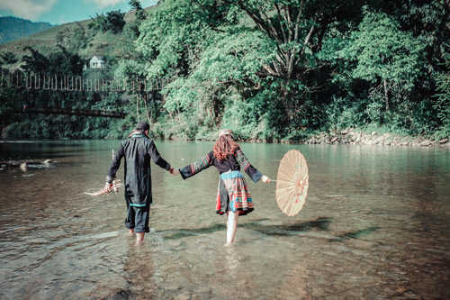 Ảnh cưới Khèn- Ô của cô dâu chú rể vẫn gọi nhau quot;mày-taoquot; - 9