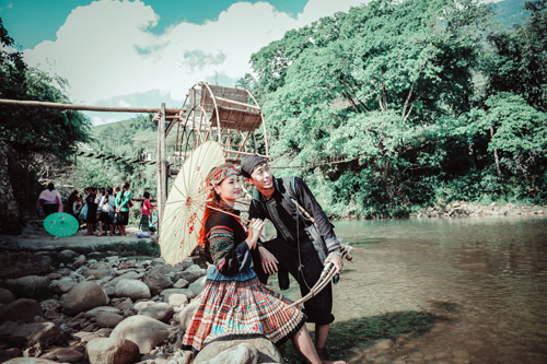 Ảnh cưới Khèn- Ô của cô dâu chú rể vẫn gọi nhau quot;mày-taoquot; - 14