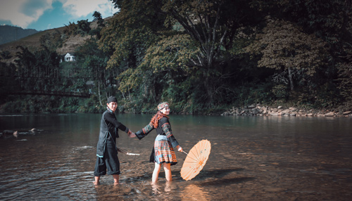 Ảnh cưới Khèn- Ô của cô dâu chú rể vẫn gọi nhau quot;mày-taoquot; - 4