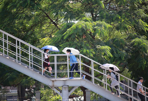Quay cuồng trong nắng nóng đầu đông như giữa hè - 9