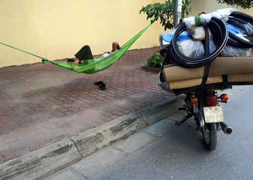 Quay cuồng trong nắng nóng đầu đông như giữa hè - 12