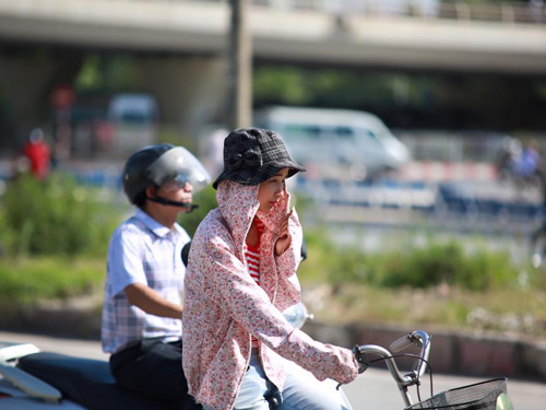 Quay cuồng trong nắng nóng đầu đông như giữa hè - 5