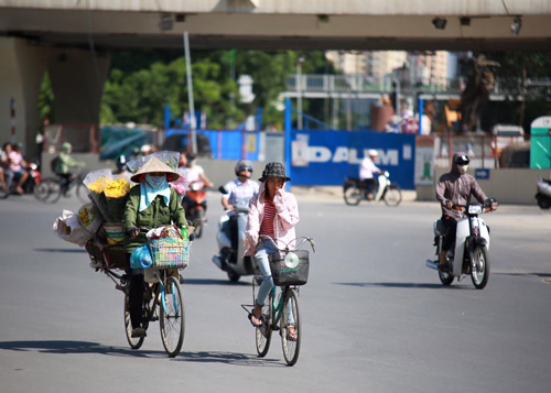 Quay cuồng trong nắng nóng đầu đông như giữa hè - 6